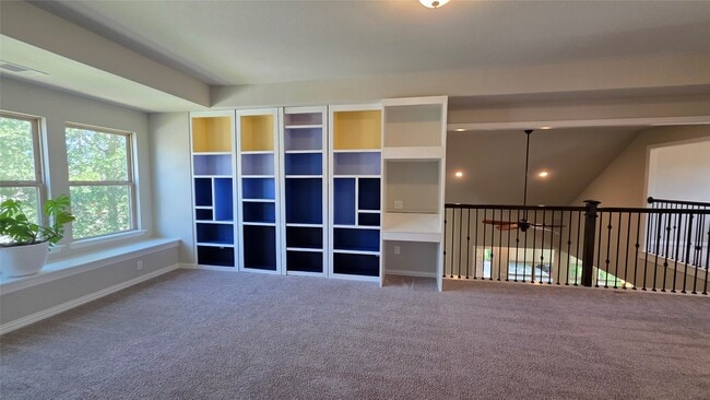 Building Photo - 142 Mayfield Dr