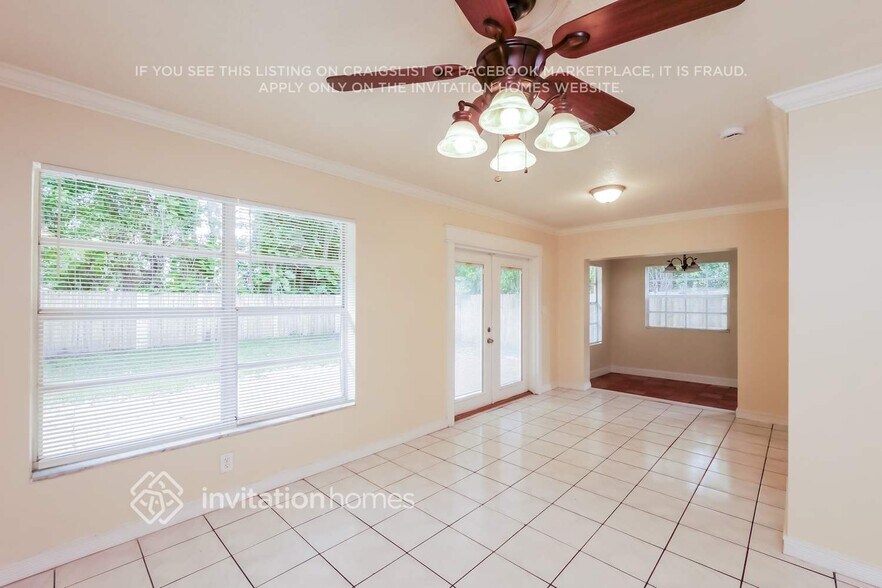 Building Photo - 7602 NW 40th St