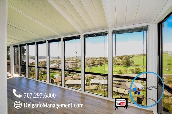 Building Photo - Benicia - Panoramic view home!
