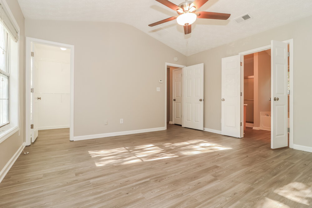 Building Photo - 108 Ancient Oaks Way