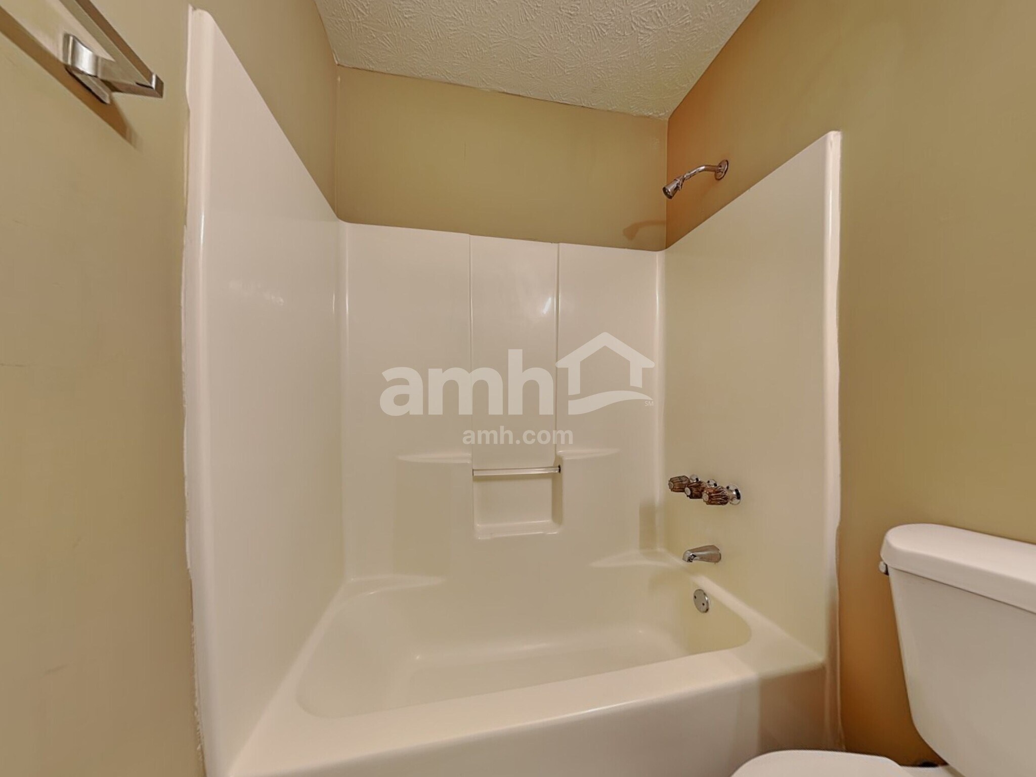Building Photo - 4929 Harrington Pl