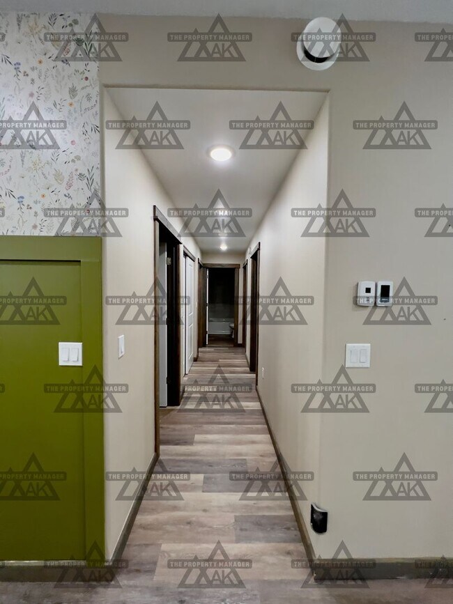 Building Photo - Beautiful 3-Bedroom, 2-Bath Home in North ...