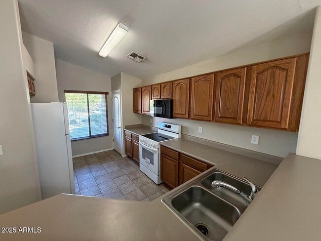 Building Photo - 11283 W Harrison St