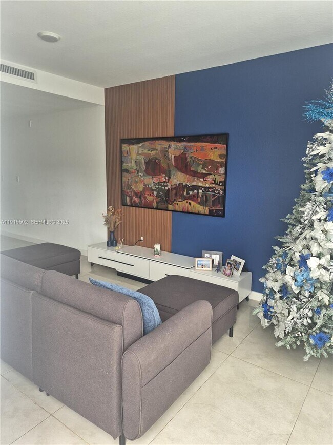 Building Photo - 14515 SW 261st St