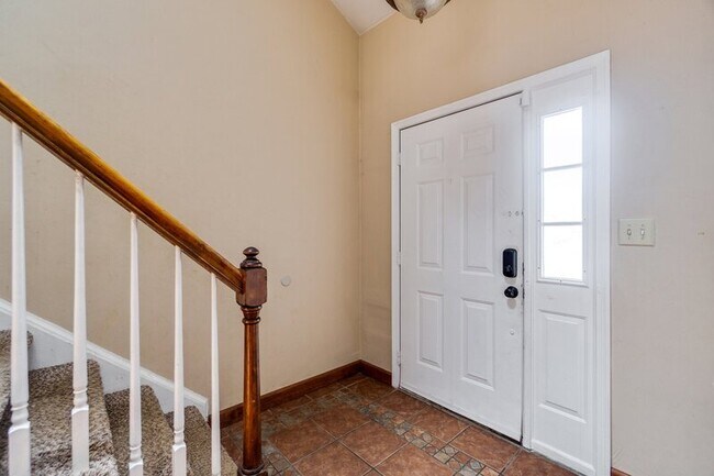 Building Photo - 1864 Abbotsbury Way