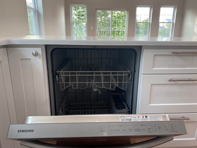 Building Photo - 176 Avenue F