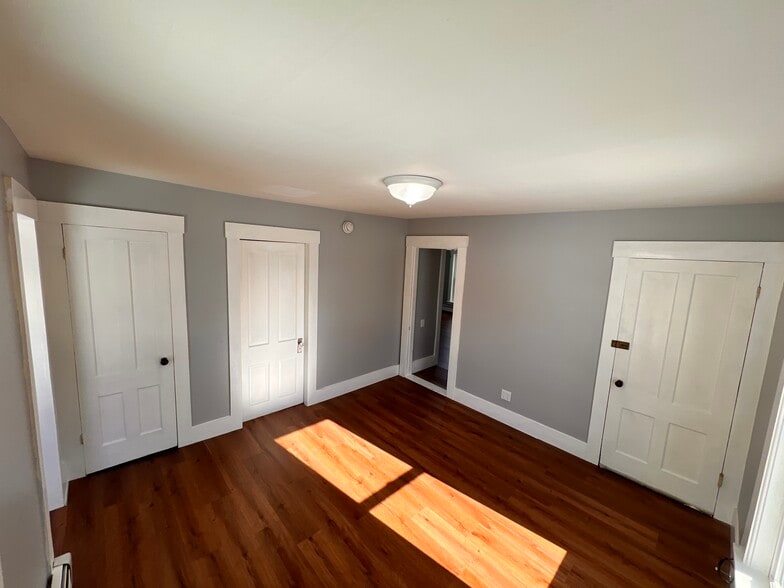 Building Photo - 31 Severance St