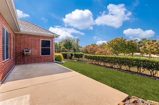 Building Photo - 8483 Davis Dr