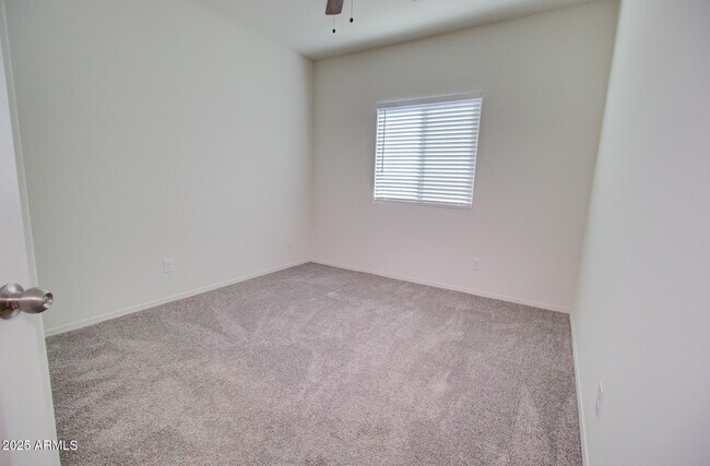Building Photo - 43833 Yucca Ln
