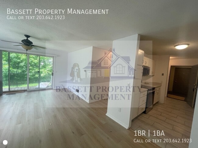 Building Photo - 30 Stoneycrest Dr