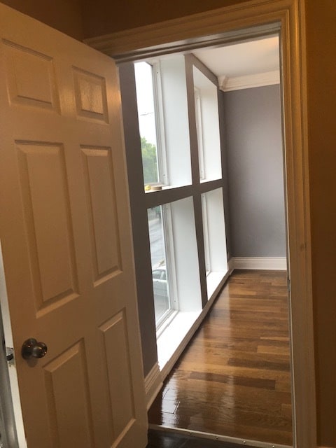 laundry hookup - 3960 S Western Ave