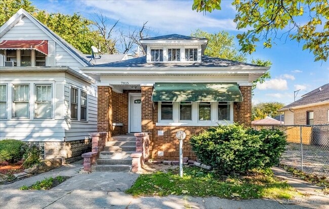 Building Photo - 7815 S Langley Ave