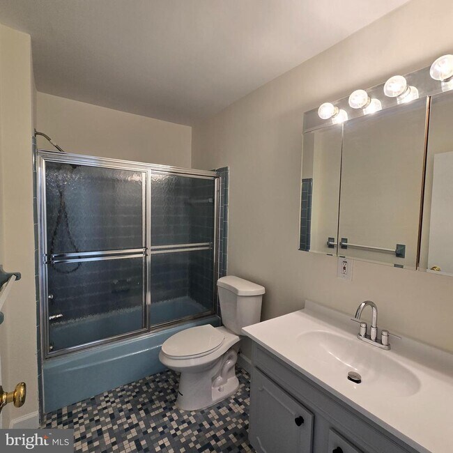 Building Photo - 111 Chestnut St