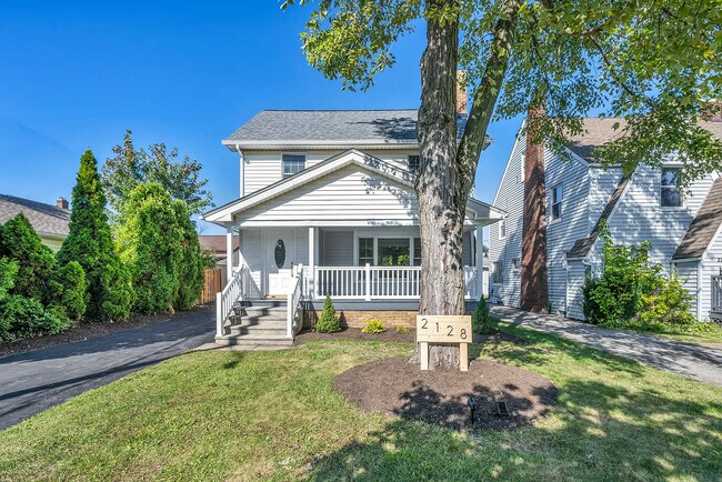 Primary Photo - 2128 Hampstead Rd