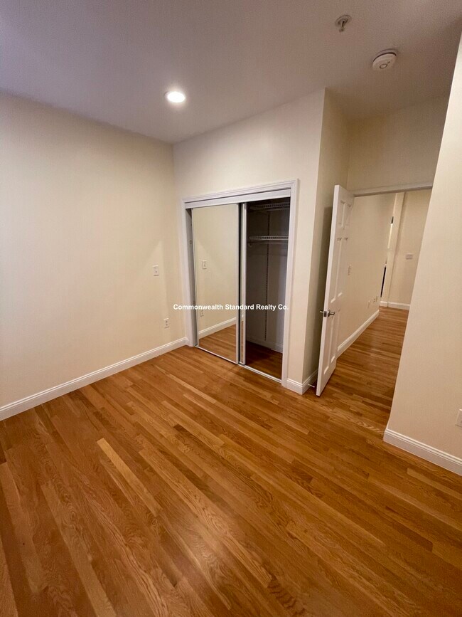 Building Photo - 1801 Beacon St