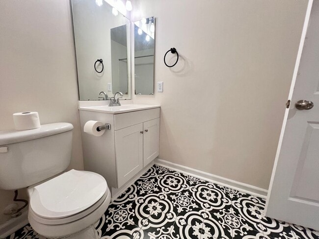 Building Photo - 357 Rolkin Rd