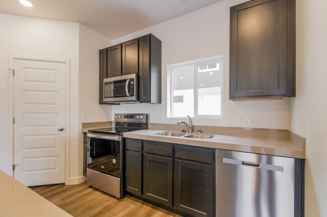 Building Photo - 4567 W Lonely Grv Ct
