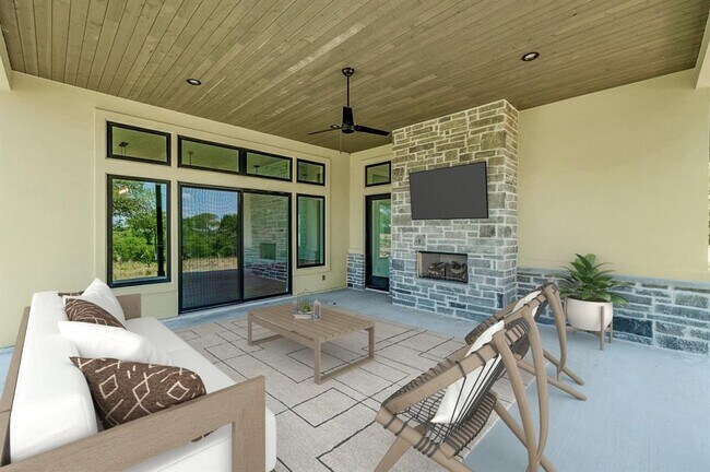 Building Photo - 125 Stockman Dr