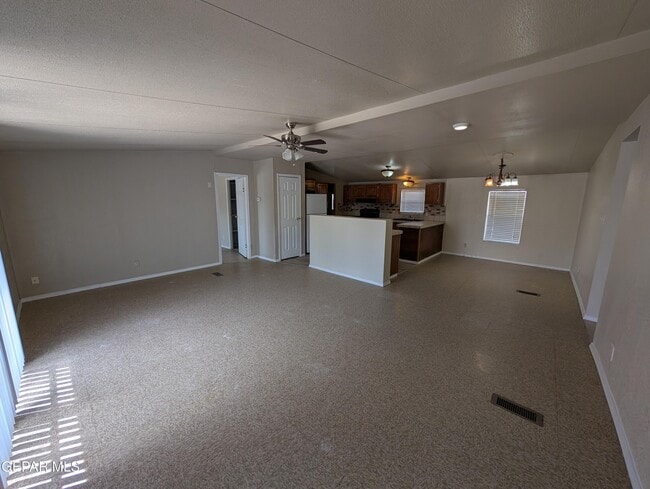 Building Photo - 10372 Manzana Rd