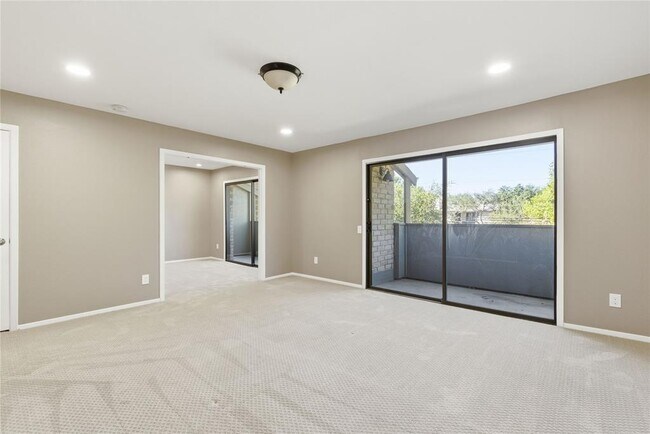 Building Photo - 48 Woodstone Square