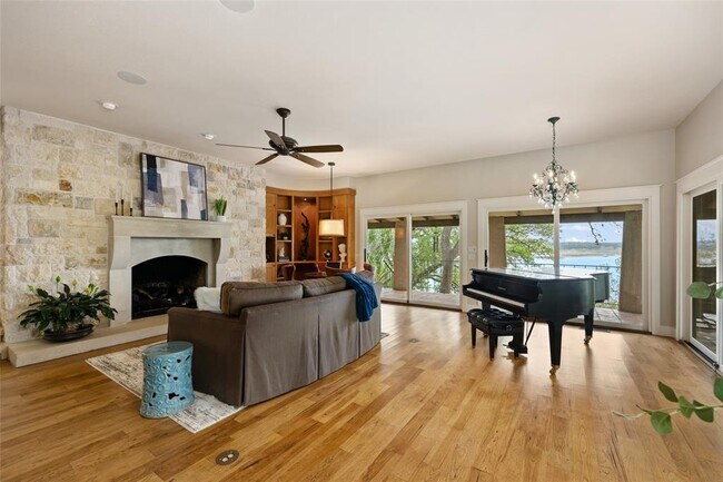 Building Photo - 15911 Booth Cir