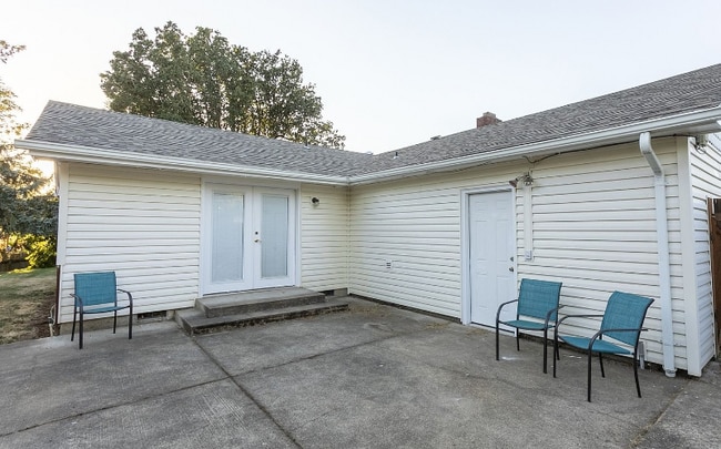 Building Photo - 2458 Corral Ct