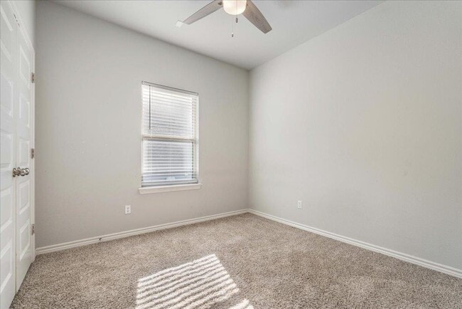 Building Photo - 309 Trellis Blvd