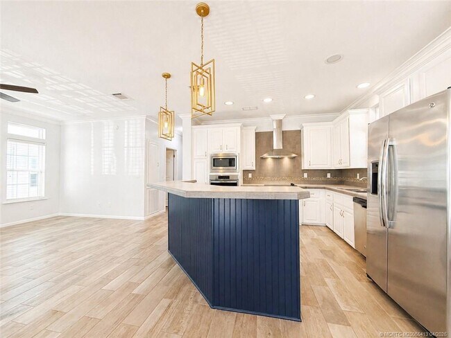 Building Photo - 35 NE Nautical Dr