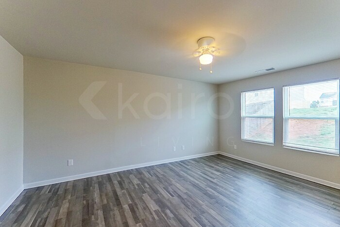 Building Photo - 828 Dove Tree Ln