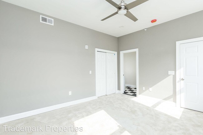 Building Photo - 411 N Charles St