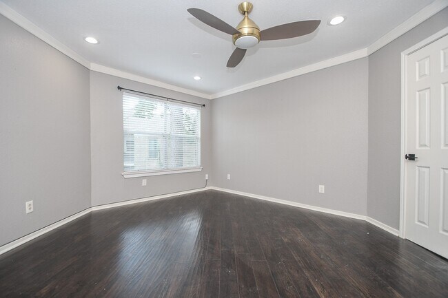 Building Photo - 12625 Memorial Dr