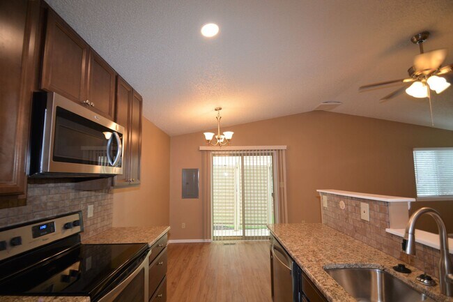 Building Photo - 4618 Excalibur Ct