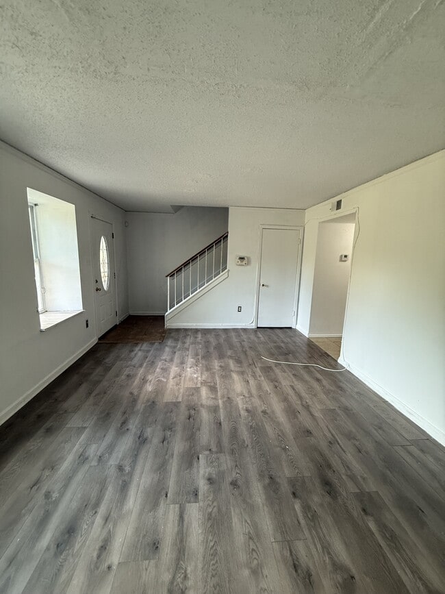 Building Photo - 4860 Chesterwood Ct