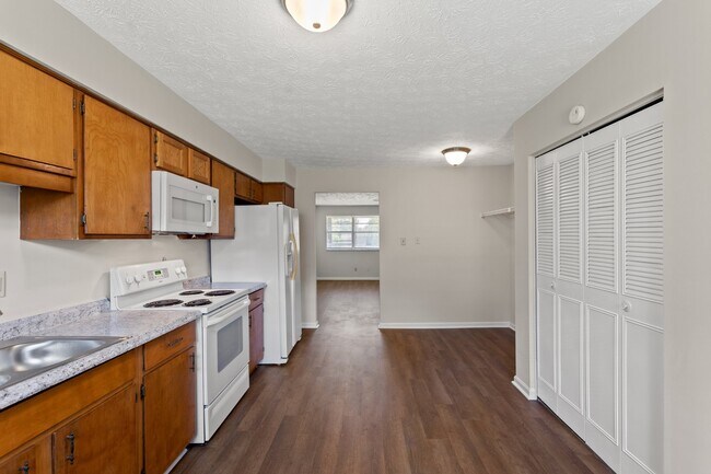 Building Photo - 4029 Victoria Way