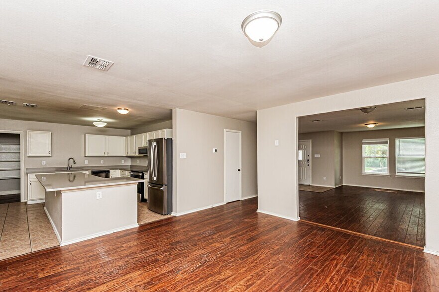 Building Photo - 4129 Fossile Butte Dr