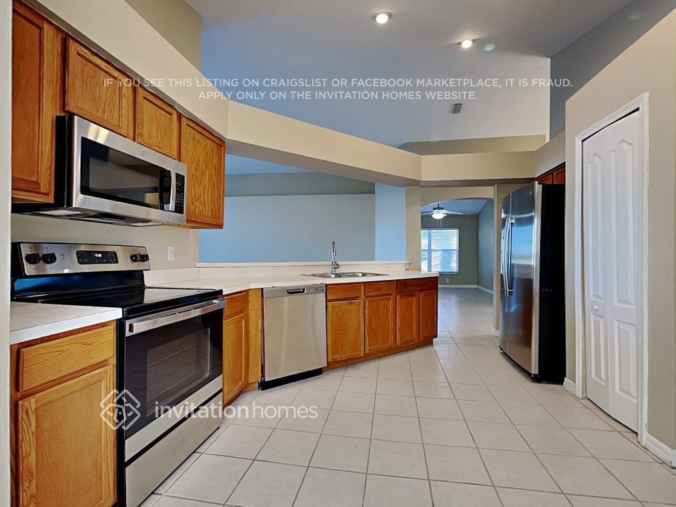 Building Photo - 2837 Butterfly Landing Dr