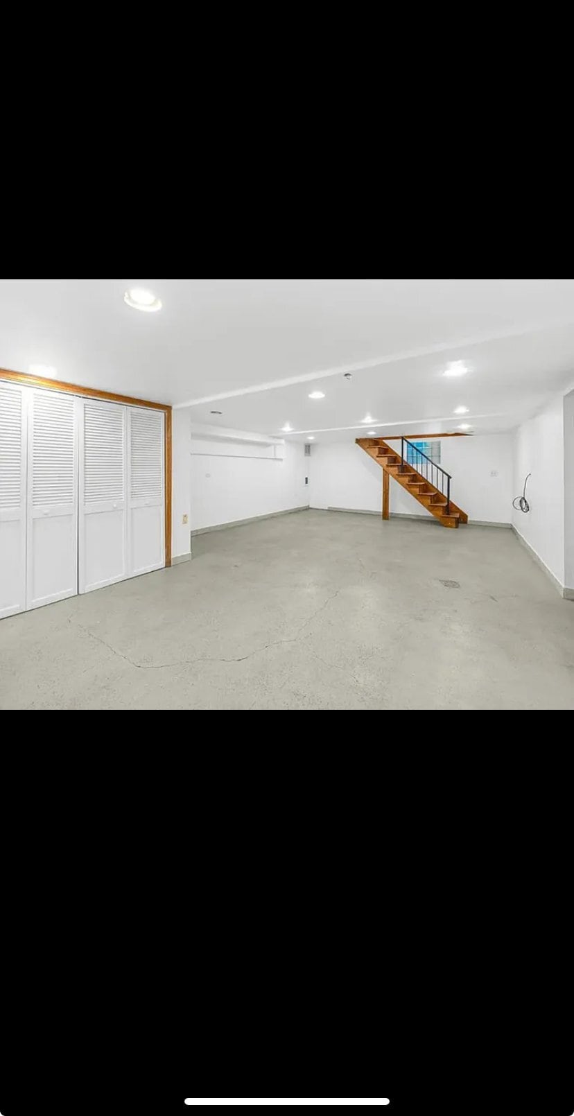 Building Photo - 3841 S Lowe Ave