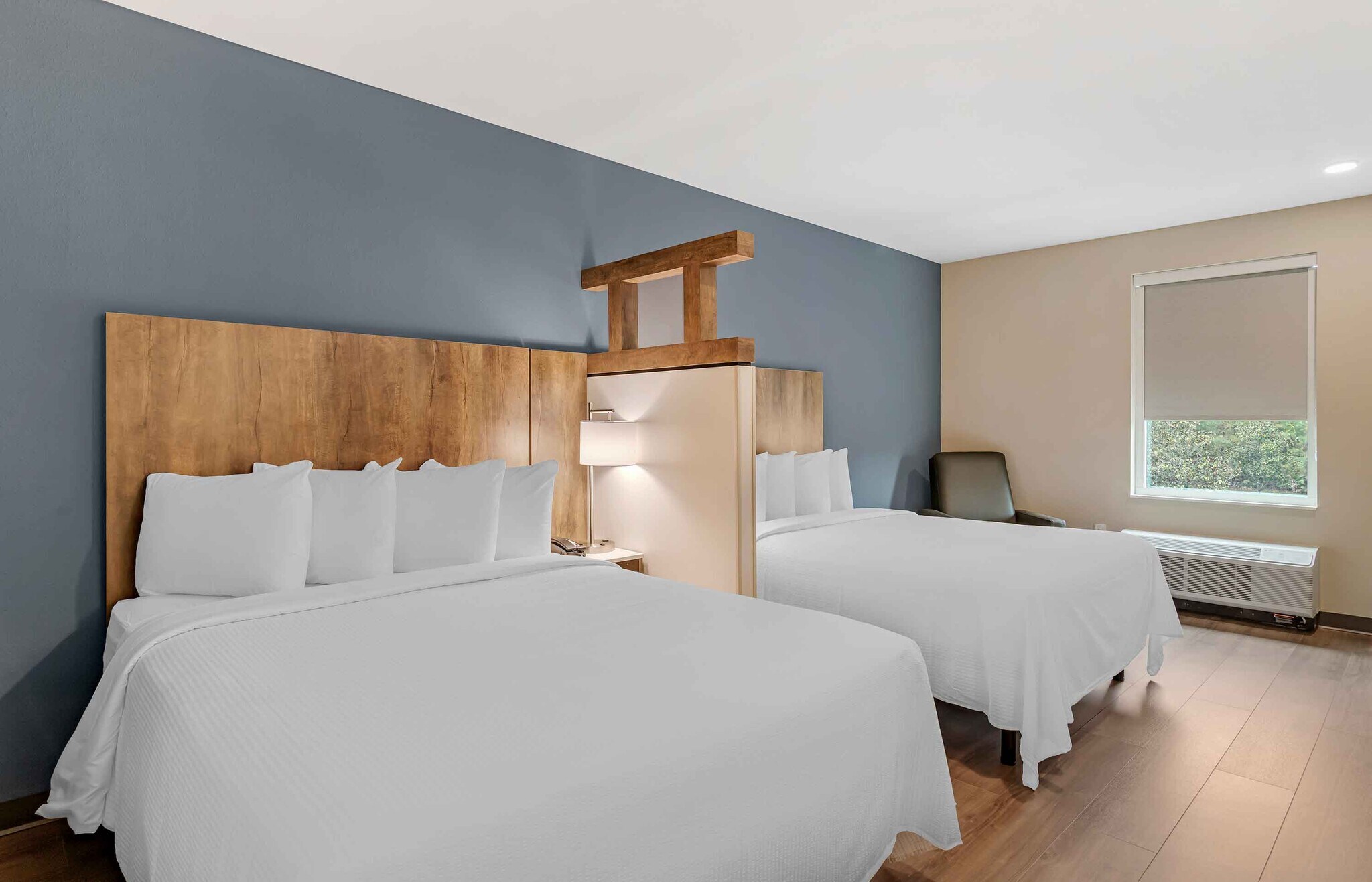 Building Photo - Furnished Studio-Jacksonville - Airport