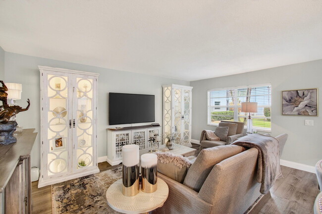 Building Photo - 292 Piedmont G