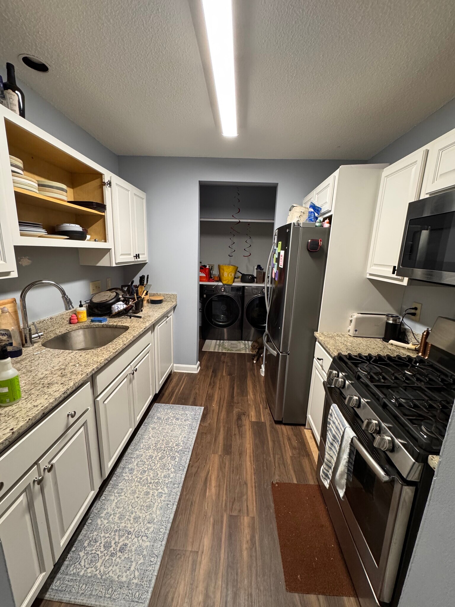 Building Photo - 30 E Bluff Rd