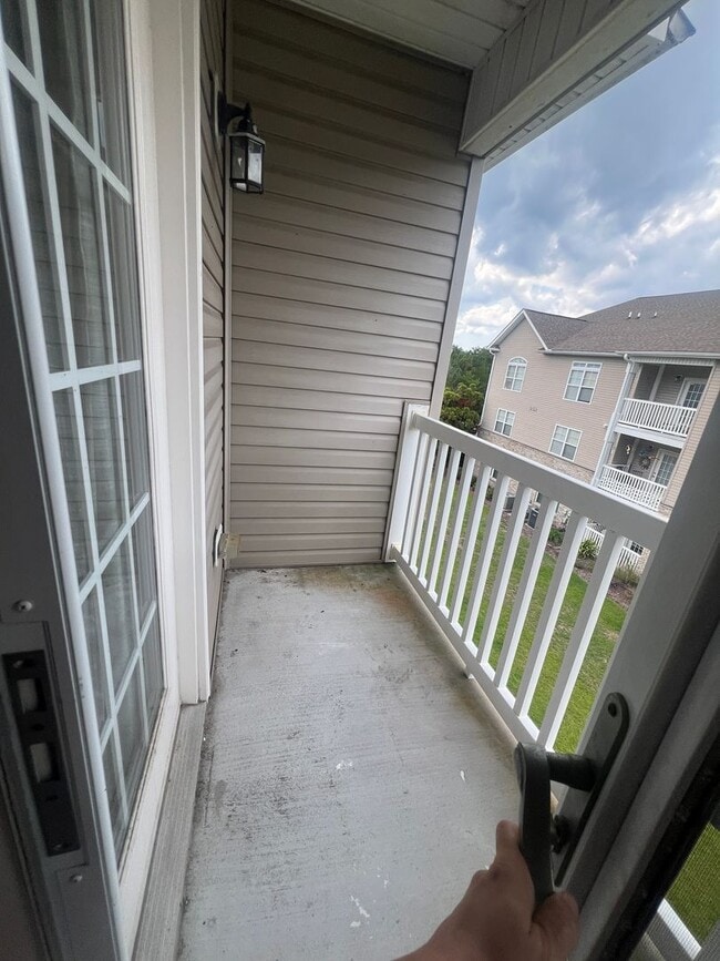 Building Photo - Beautiful 2 Bedroom 2 Bathroom Located in Sellar's Cove, Minutes from Carolina Beach!