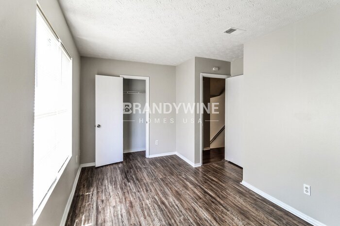 Building Photo - 5551 Downs Way