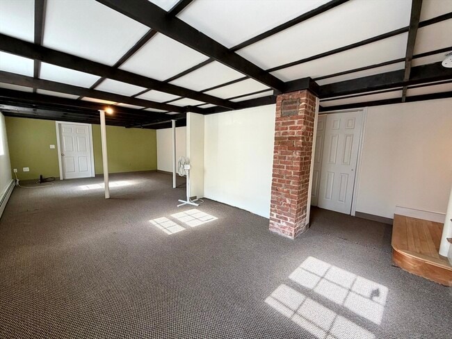 Building Photo - 31 Oakley Rd