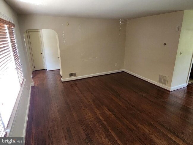 Building Photo - 7465 Oakland Mills Rd