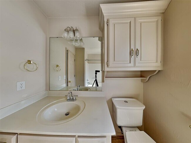 Building Photo - 10113 Carnie Cir