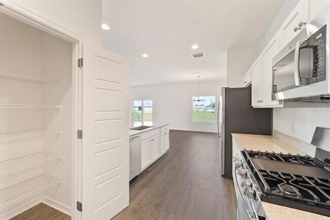 Building Photo - 2421 Hobkirk Lp