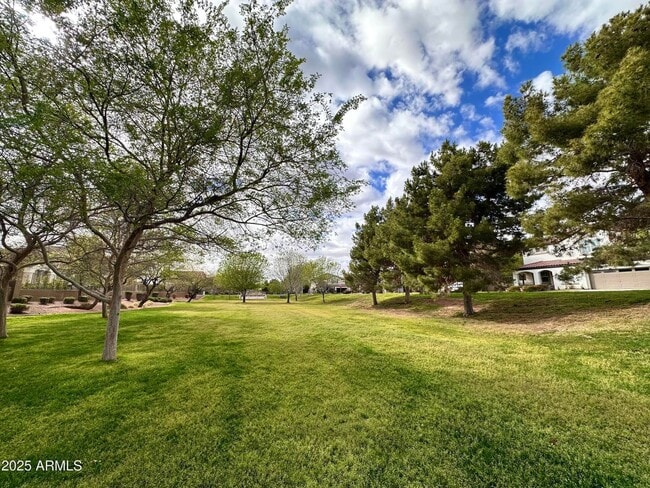 Building Photo - Stunning 4 bedroom, 3 bathroom home in the desirable community of Avian Trails!!