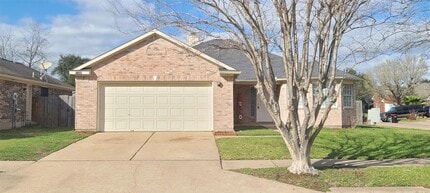 Building Photo - 19330 Larissa Dr