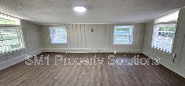 Building Photo - 4214 Kildare Dr
