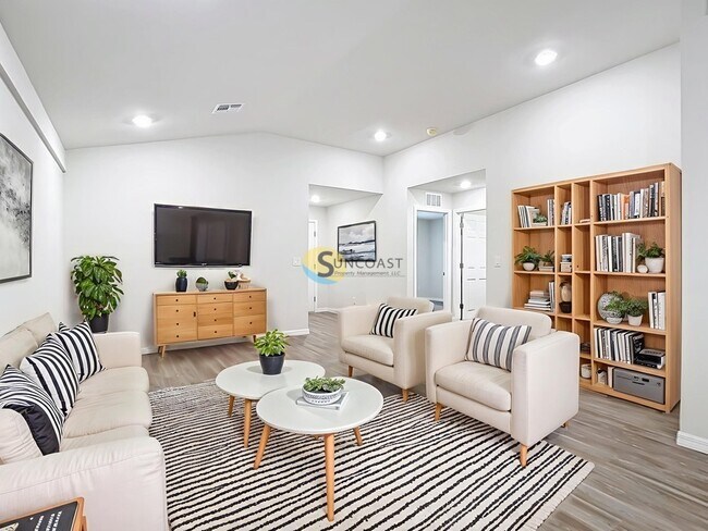 Primary Photo - 17142 Nixon Ave